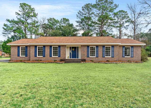 Property at 83 Pond St, Georgetown, SC 29440, 4 beds, 2 baths
