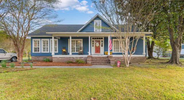 Photo of 605 Lipscomb Ave, Marion, SC 29571
