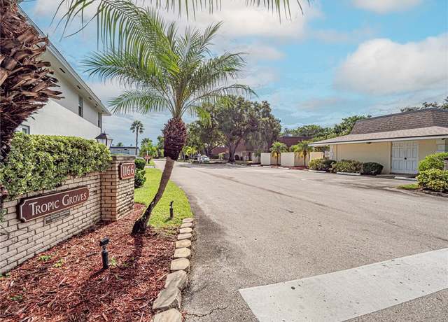 Property at 1166 6th Ave Unit 21D, Vero Beach, FL 32960, 2 beds, 2.5 baths