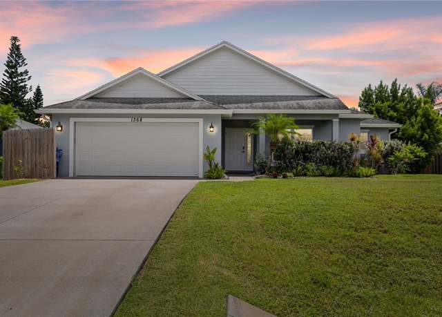 Property at 1368 Scroll St, Sebastian, FL 32958, 3 beds, 2 baths