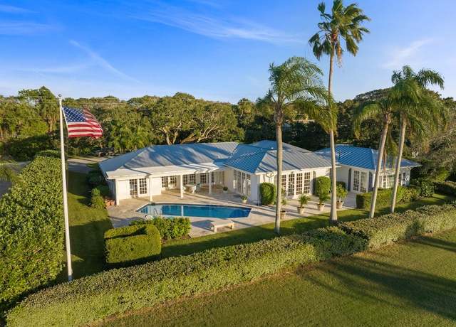 Property at 1951 Club Dr, Vero Beach, FL 32963, 4 beds, 4.5 baths