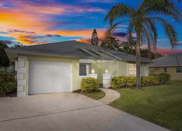 Property at 220 N Grove Isle Cir, Vero Beach, FL 32962, 2 beds, 2 baths