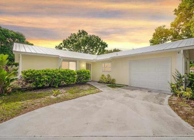 Property at 997 Schumann Dr, Sebastian, FL 32958, 3 beds, 2 baths