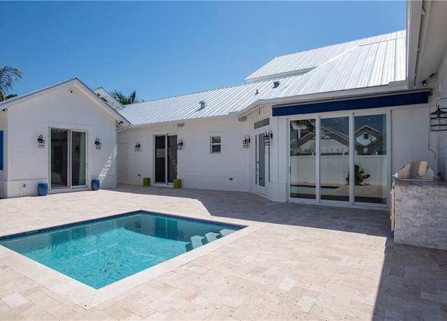 Property at 95 Strand Dr, Vero Beach, FL 32963, 3 beds, 3 baths