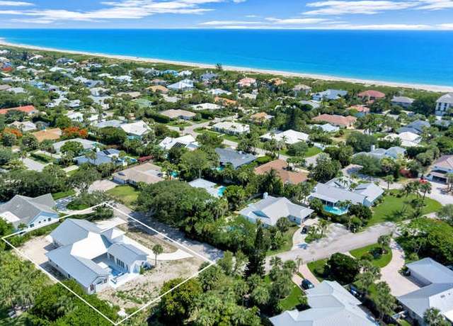 Property at 985 Clipper Rd, Vero Beach, FL 32963, 3 beds, 3.5 baths