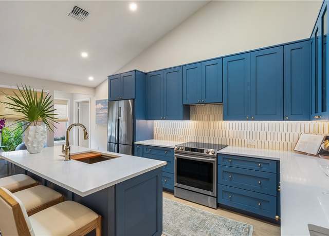 Property at 1374 Coral Park Ln #803, Vero Beach, FL 32963, 2 beds, 2.5 baths