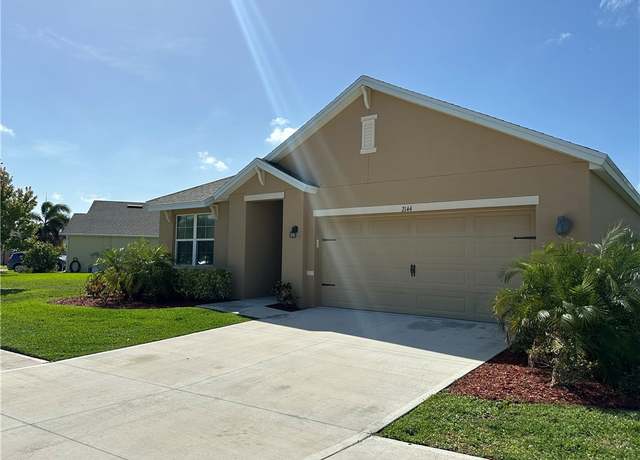 Property at 2144 Harwick Cir SW, Vero Beach, FL 32968, 3 beds, 2 baths
