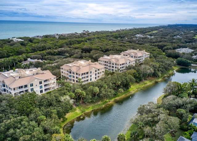 Property at 501 N Swim Club Dr Unit PHB, Vero Beach, FL 32963, 3 beds, 3.5 baths