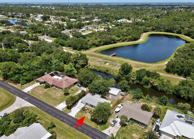 Property at 1131 George St, Sebastian, FL 32958, 2 beds, 2 baths