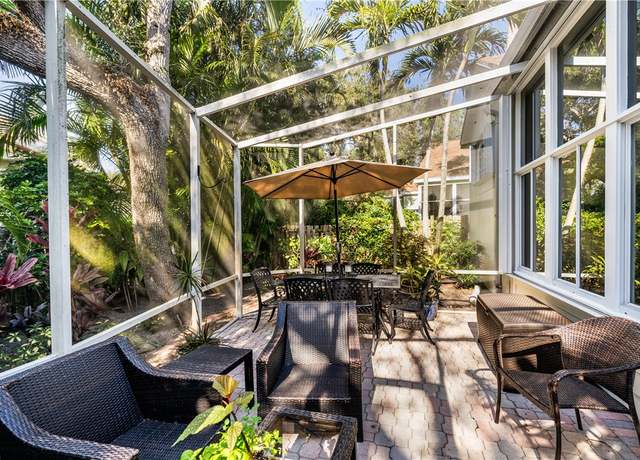 Property at 8827 Lakeside Cir, Vero Beach, FL 32963, 2 beds, 2 baths