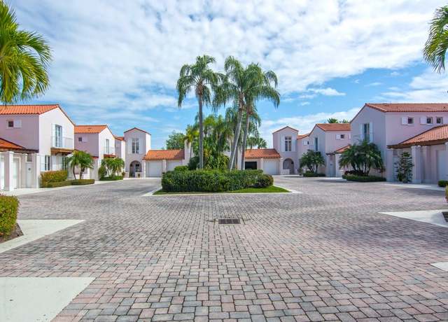 Property at 4910 Wood Duck Cir #16, Vero Beach, FL 32967, 3 beds, 2.5 baths
