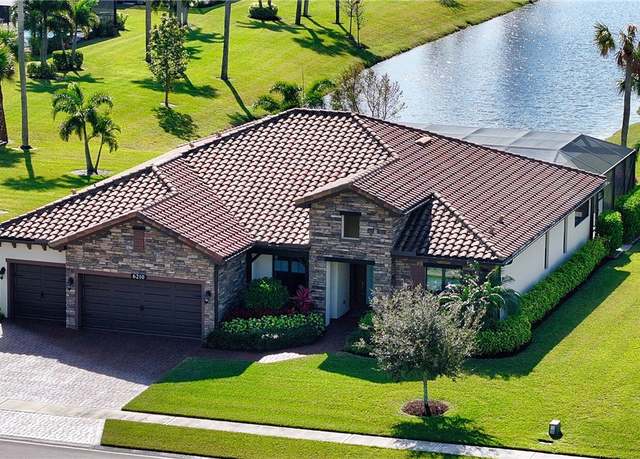 Property at 6210 Arcadia Sq, Vero Beach, FL 32966, 3 beds, 2.5 baths