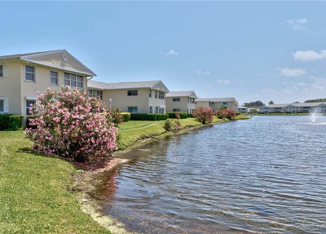 Property at 605 W Lake Jasmine Cir #205, Vero Beach, FL 32962, 2 beds, 2 baths