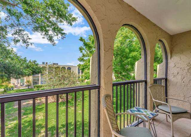 Property at 835 18th St #402, Vero Beach, FL 32960, 2 beds, 2 baths