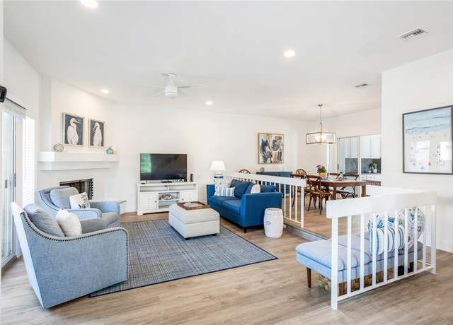 Property at 2142 Via Fuentes #2142, Vero Beach, FL 32963, 3 beds, 2.5 baths