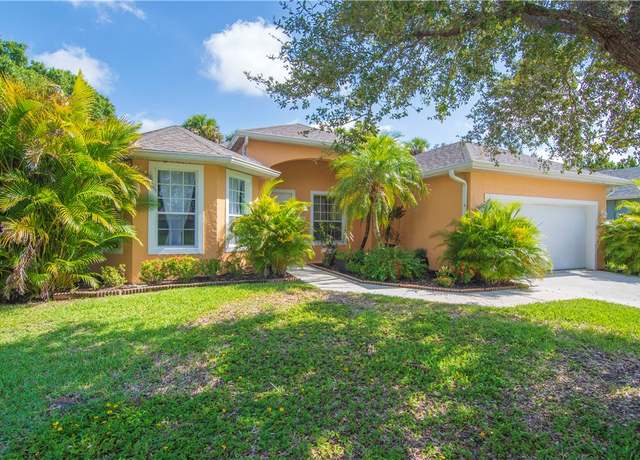 Property at 5005 E 1st Sq SW, Vero Beach, FL 32968, 4 beds, 3 baths