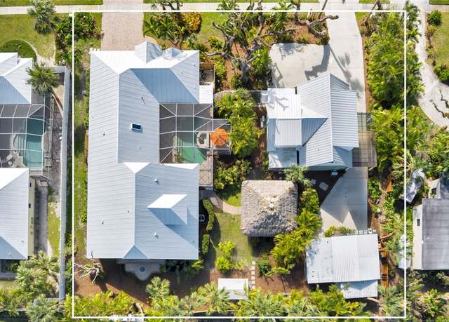 Property at 655 Camelia Ln, Vero Beach, FL 32963, 5 beds, 6 baths