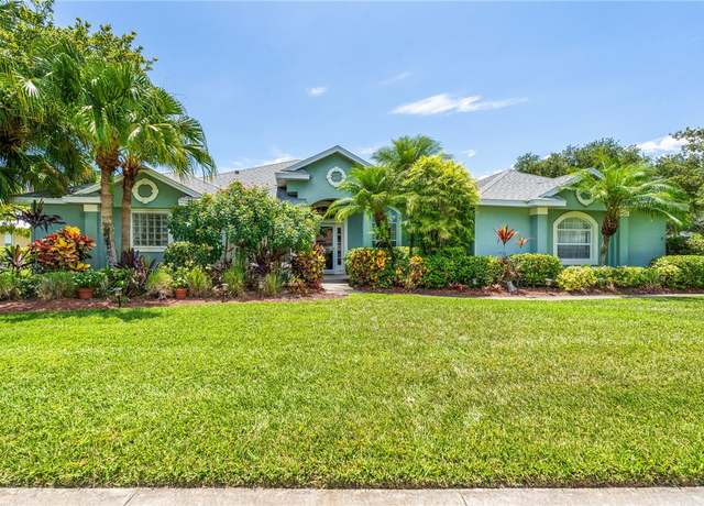 Property at 524 53rd Sq, Vero Beach, FL 32968, 4 beds, 2.5 baths