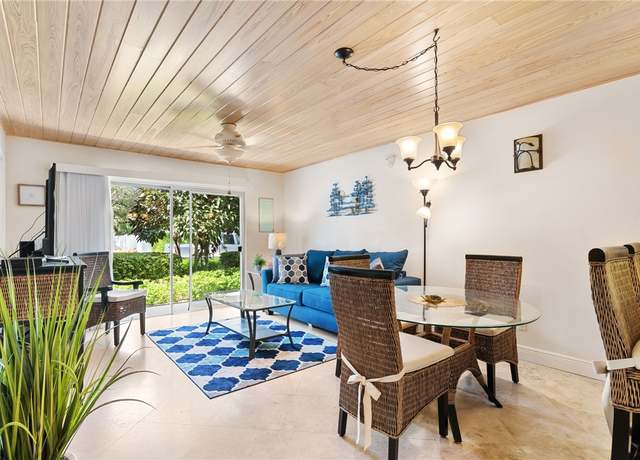 Property at 855 Dahlia Ln #102, Vero Beach, FL 32963, 2 beds, 2 baths