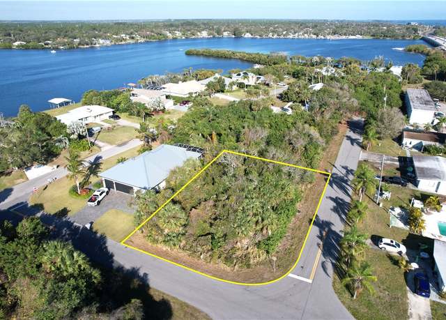 Property at 14425 78th Ave, Sebastian, FL 32958