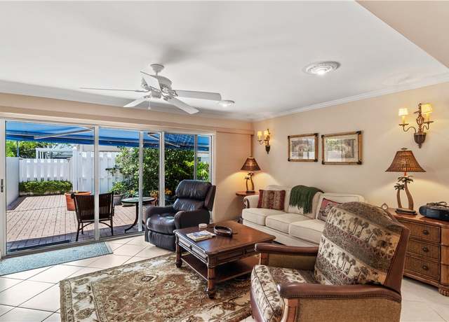 Property at 2701 Ocean Dr Unit 1A, Vero Beach, FL 32963, 2 beds, 2.5 baths