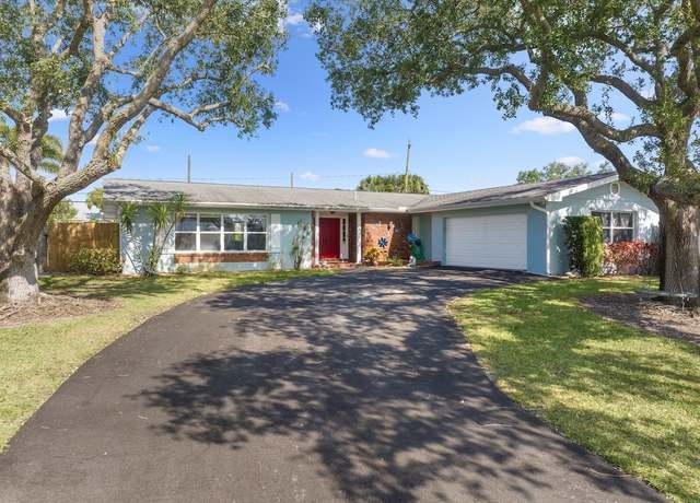 Property at 726 10th Ct, Vero Beach, FL 32962, 3 beds, 2 baths