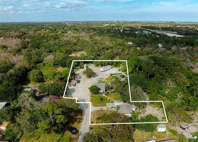 Property at 750 5th Ave SW, Vero Beach, FL 32962, 2 beds, 1 bath