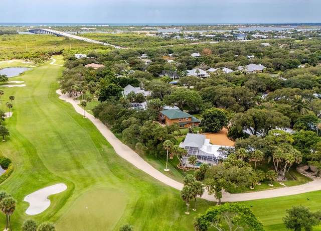 Property at 3019 Golfview Dr, Vero Beach, FL 32960, 3 beds, 3.5 baths