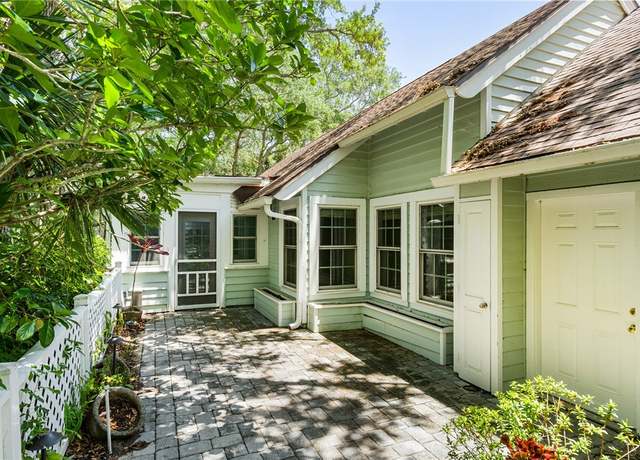 Property at 1546 Sabal Ct, Vero Beach, FL 32963, 2 beds, 2 baths