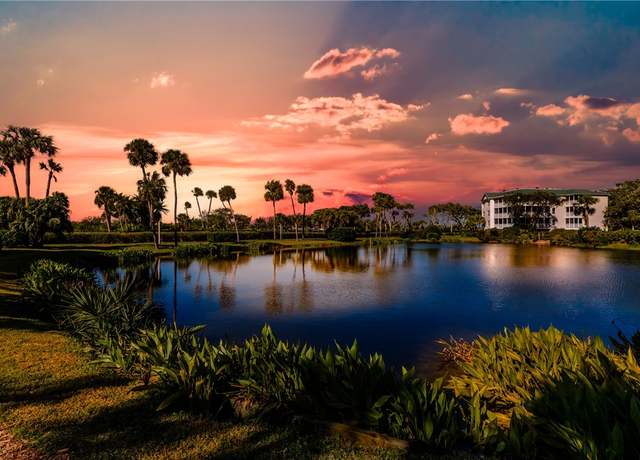 Property at 8735 Lakeside Blvd #202, Vero Beach, FL 32963, 3 beds, 2 baths