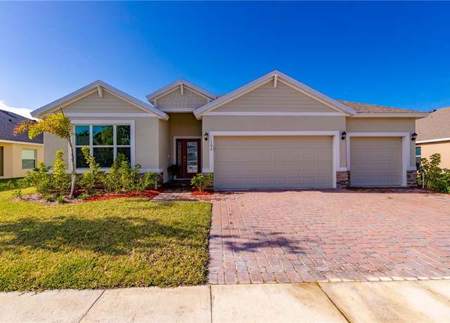 Property at 102 52nd Sq, Vero Beach, FL 32967, 3 beds, 3 baths