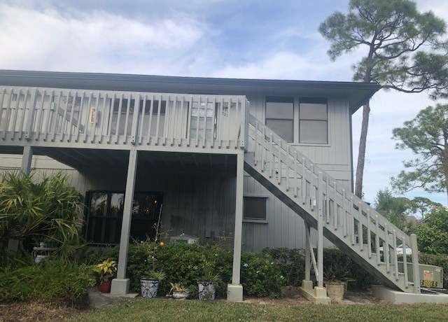 Property at 671 S Centre Ct SW #201, Vero Beach, FL 32962, 2 beds, 2 baths