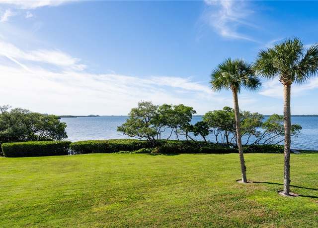 Property at 102 Spyglass Ln #102, Vero Beach, FL 32963, 3 beds, 3 baths