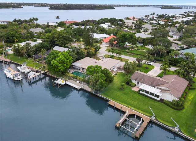 Property at 28 Sea Gull Ave, Vero Beach, FL 32960, 4 beds, 3 baths