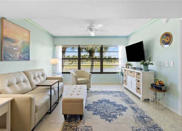 Property at 1 Plantation Dr #203, Vero Beach, FL 32966, 2 beds, 2 baths