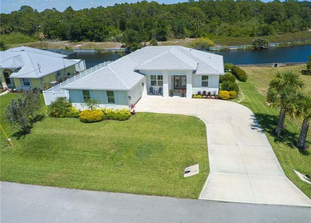 Property at 185 Day Dr, Sebastian, FL 32958, 3 beds, 2 baths