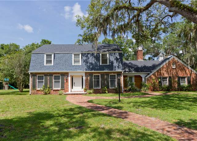 Property at 1565 48th Ave, Vero Beach, FL 32966, 4 beds, 3 baths