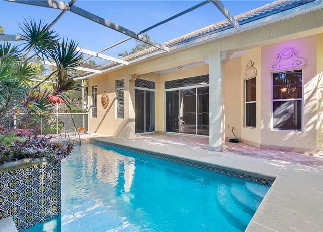 Property at 839 Island Club Sq, Vero Beach, FL 32963, 3 beds, 2.5 baths
