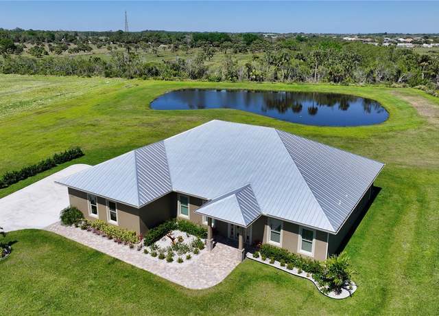Property at 7980 White Fences Ln, Vero Beach, FL 32968, 3 beds, 3.5 baths