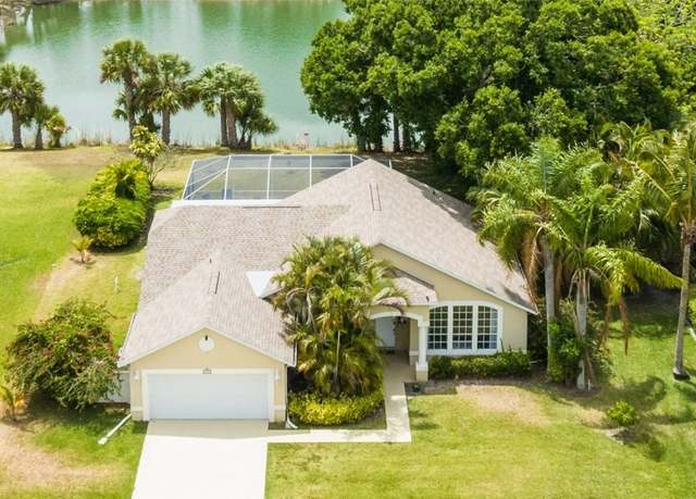 Property at 865 51st Ave, Vero Beach, FL 32966, 3 beds, 2 baths