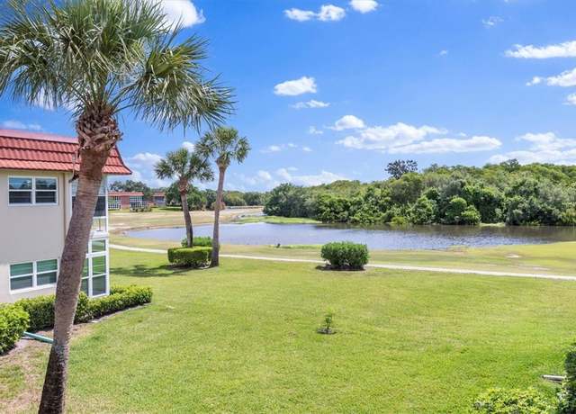 Property at 67 Royal Oak Dr #203, Vero Beach, FL 32962, 1 bed, 1.5 baths