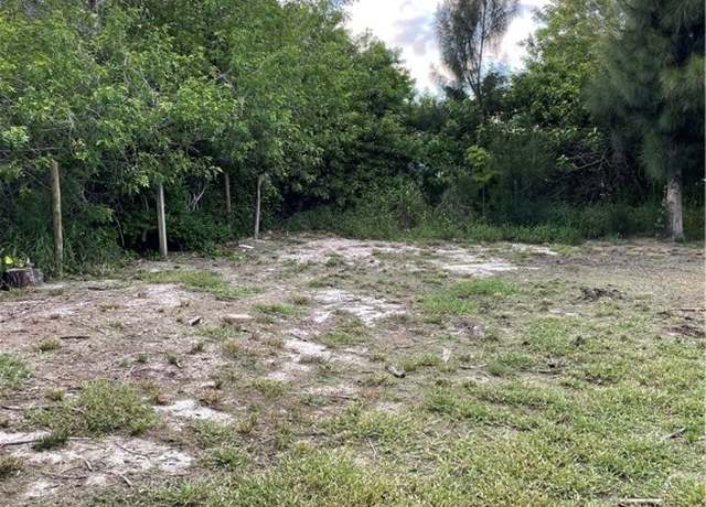 Property at 2432 42nd St, Vero Beach, FL 32967