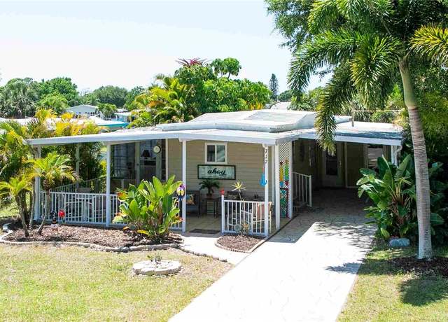 Property at 717 Barefoot Blvd, Barefoot Bay, FL 32976, 2 beds, 1 bath