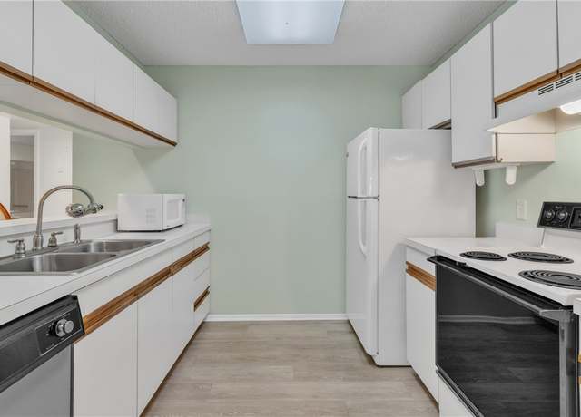 Property at 3 Plantation Dr #103, Vero Beach, FL 32966, 2 beds, 3 baths