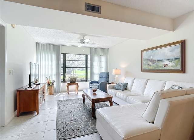 Property at 32 Plantation Dr #102, Vero Beach, FL 32966, 2 beds, 2 baths
