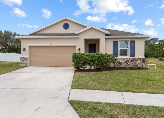 Property at 162 Port Royal Ct, Sebastian, FL 32958, 4 beds, 2 baths