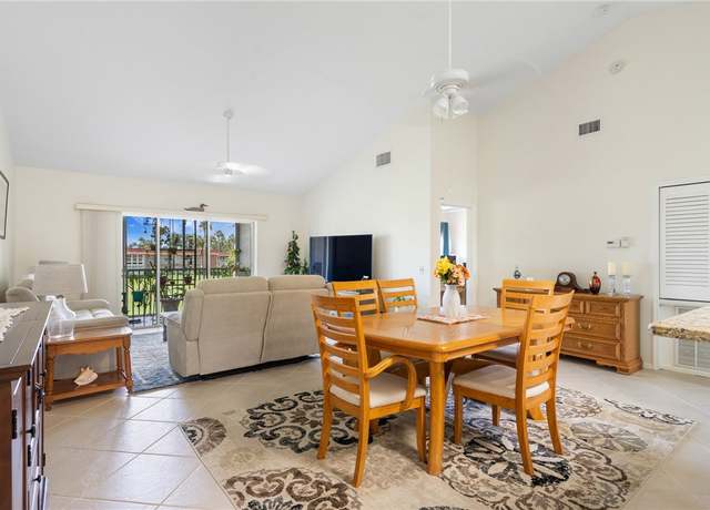 Property at 255 Grand Royale Cir #204, Vero Beach, FL 32962, 3 beds, 2 baths