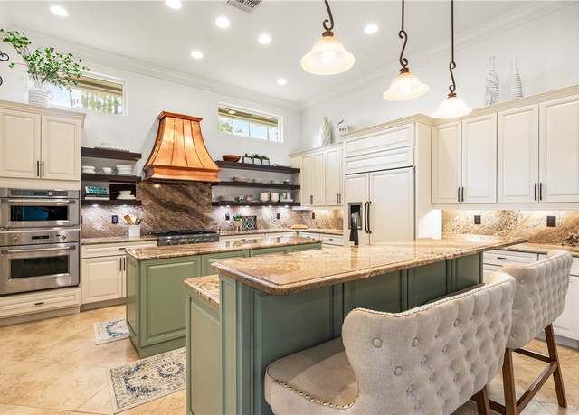 Property at 4610 Kodiak Dr, Vero Beach, FL 32967, 4 beds, 3 baths