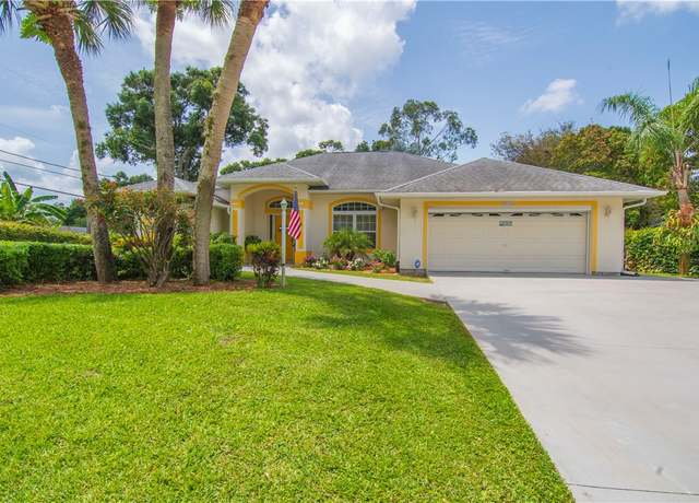 Property at 2615 15th St, Vero Beach, FL 32960, 3 beds, 2 baths