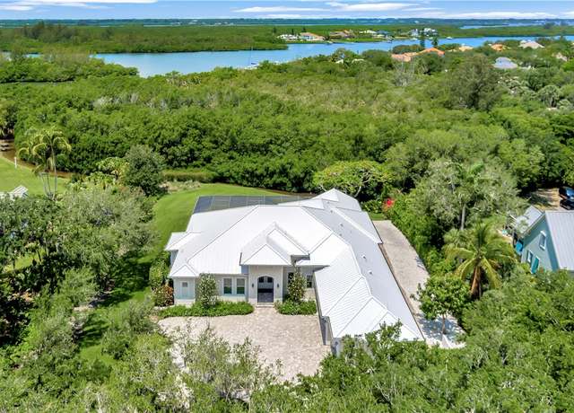 Property at 710 Canoe Trl, Vero Beach, FL 32963, 4 beds, 4 baths